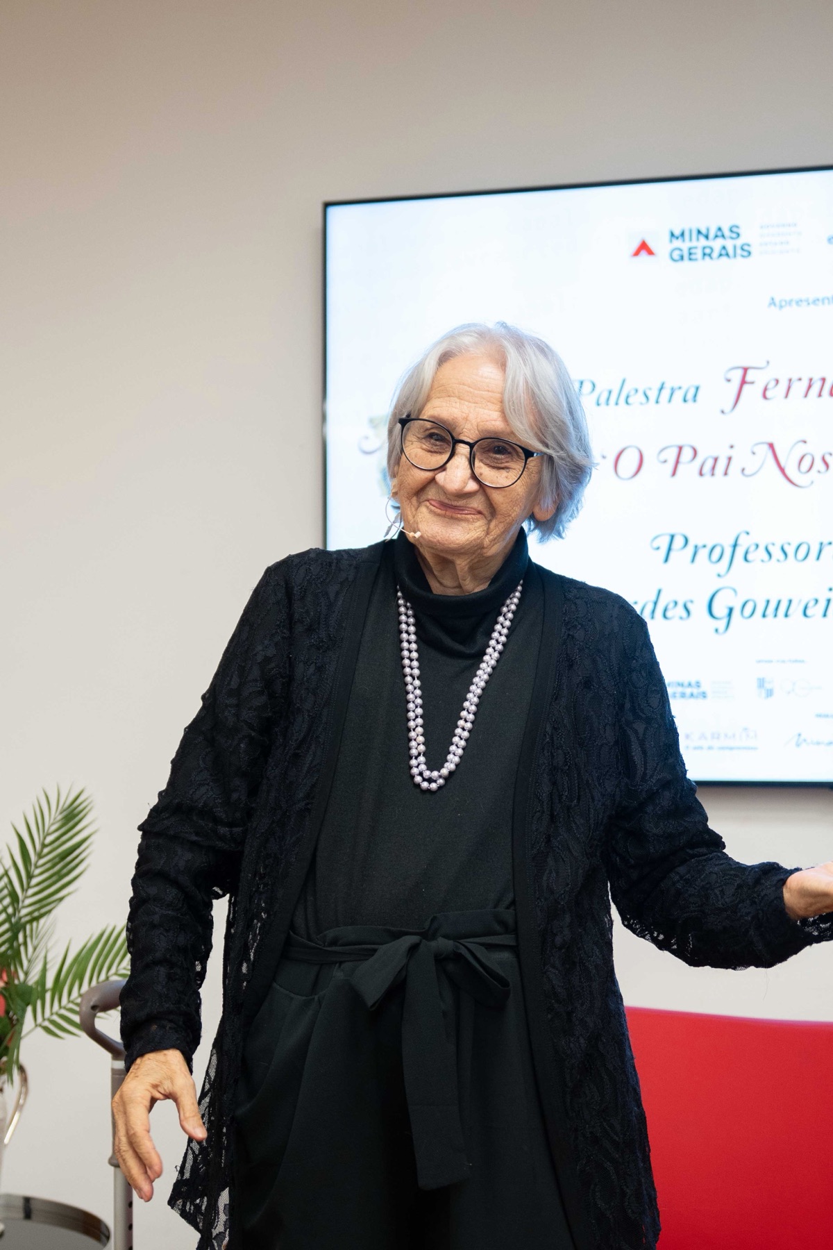 Maria Gouveia em atividade cultural em Minas Gerais